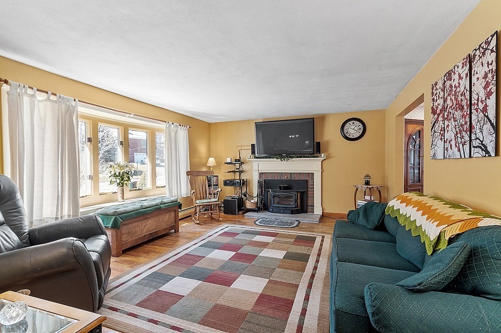4 Birch Road Wenham, MA 01984 - Photo 3 of 42 Gallery Image 3