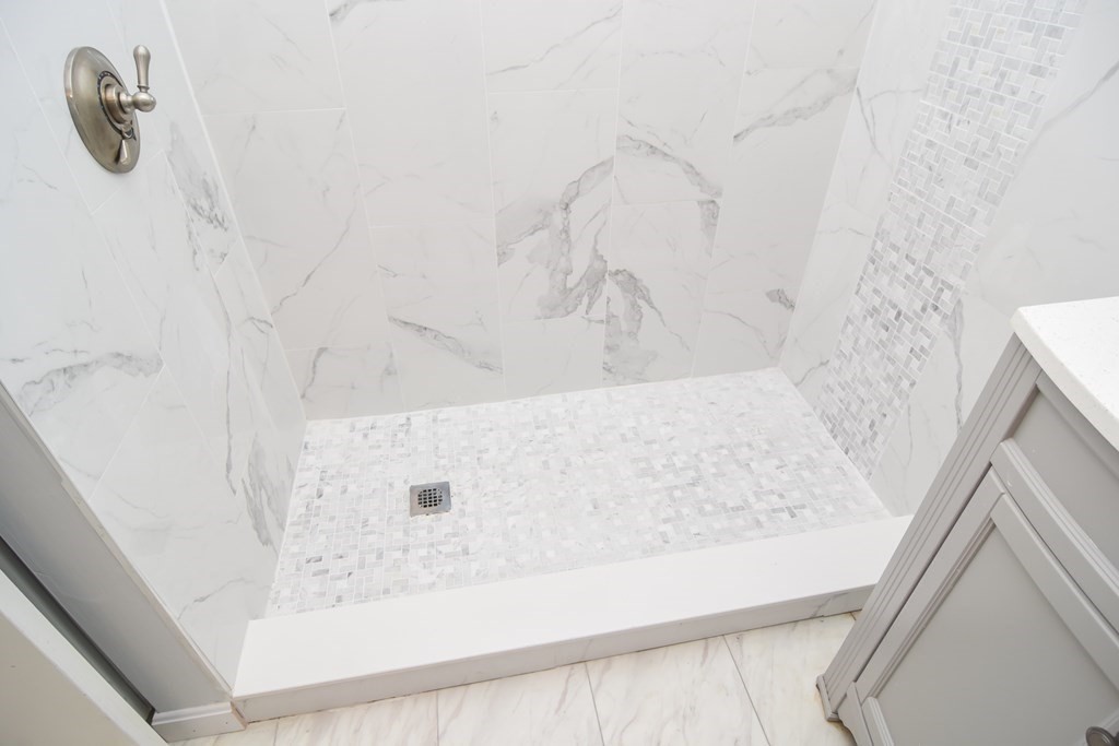 5 Flintlocke Road Franklin, MA 02038 - Photo 14 of 22