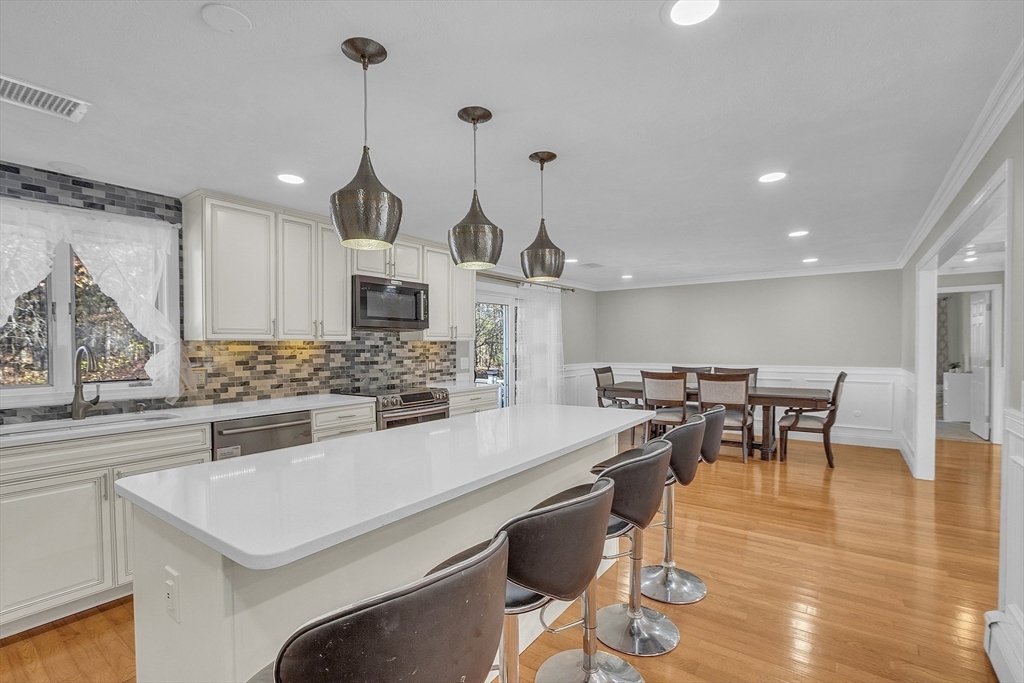 5 Flintlocke Road Franklin, MA 02038 - Photo 3 of 22