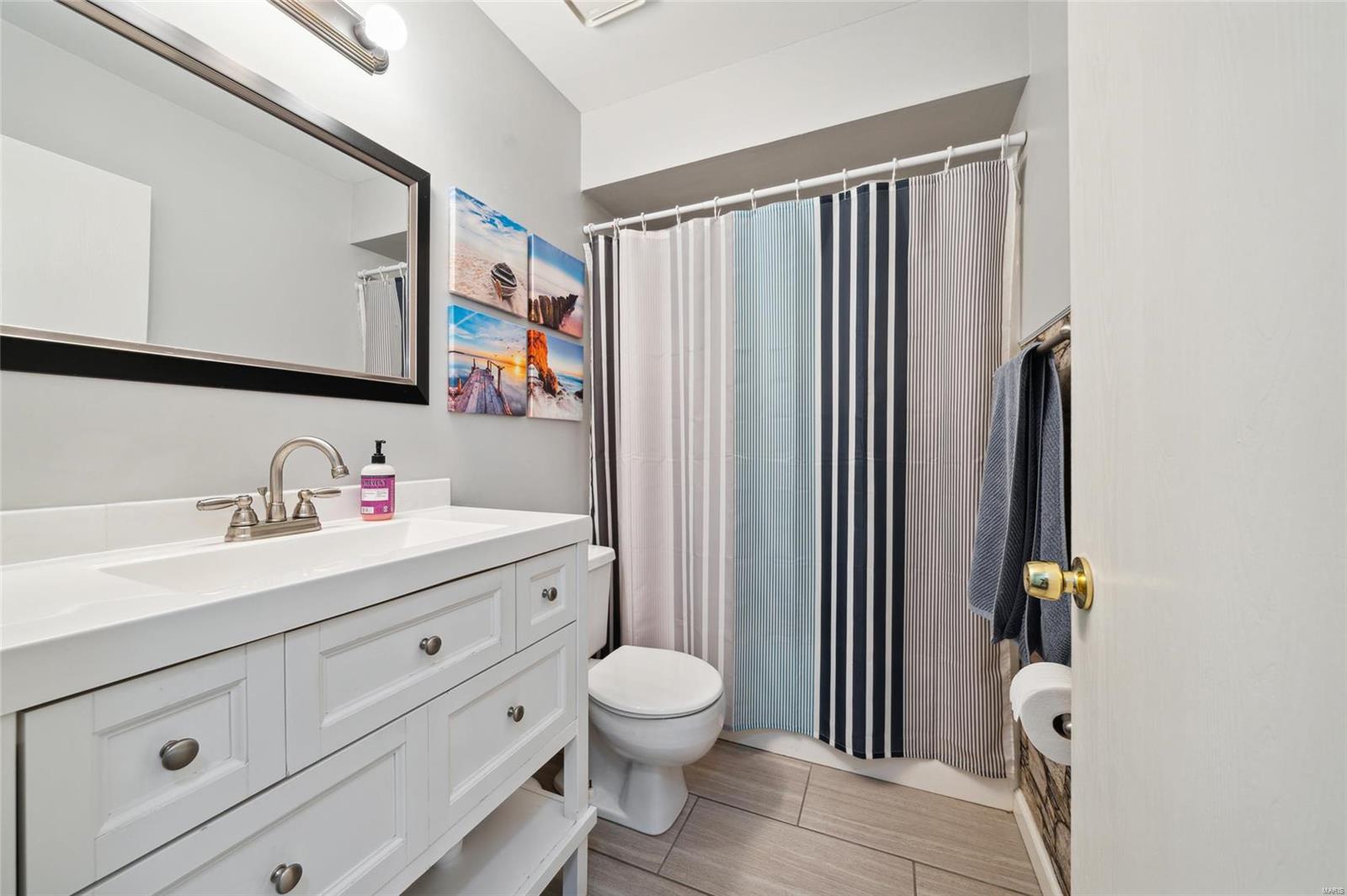 4301 Sunridge Drive, Unit E St. Louis, MO 63125 - Photo 17 of 21