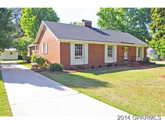 1102 East Rock Spring Road Greenville, NC 27858 - Photo 1 of 24 Primary Photo
