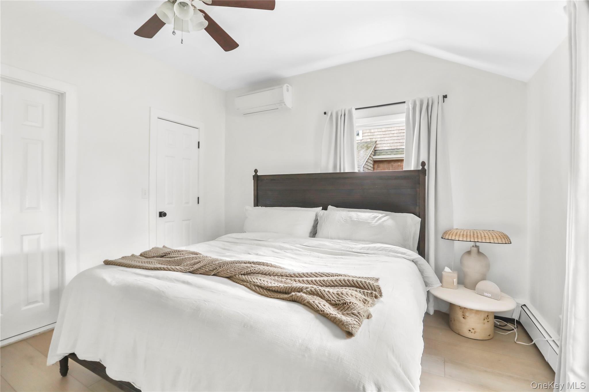 45 North Howells Point Road Bellport, NY 11713 - Photo 10 of 14