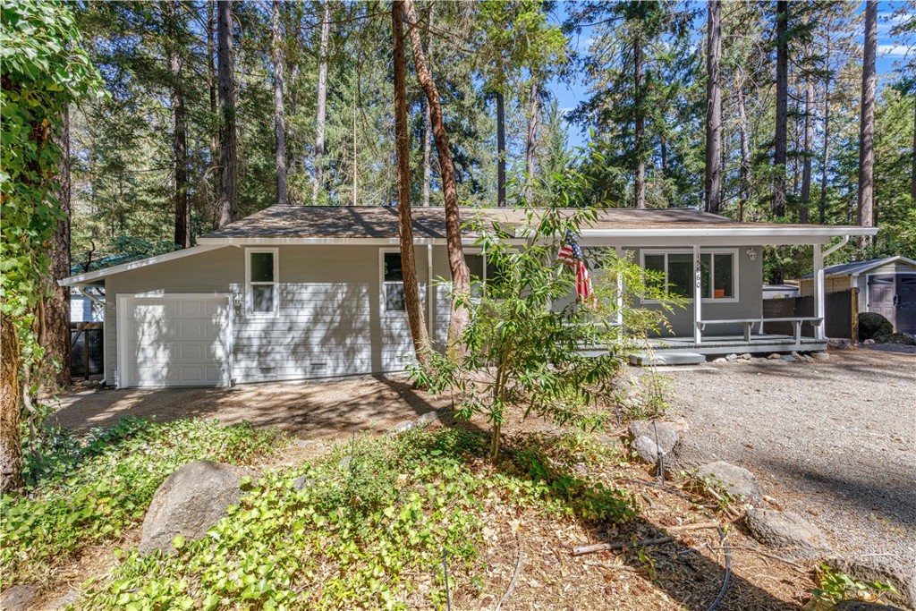 15860 Bottle Rock Road Cobb, CA 95426 - Photo 1 of 1 front view of a house with a yard
