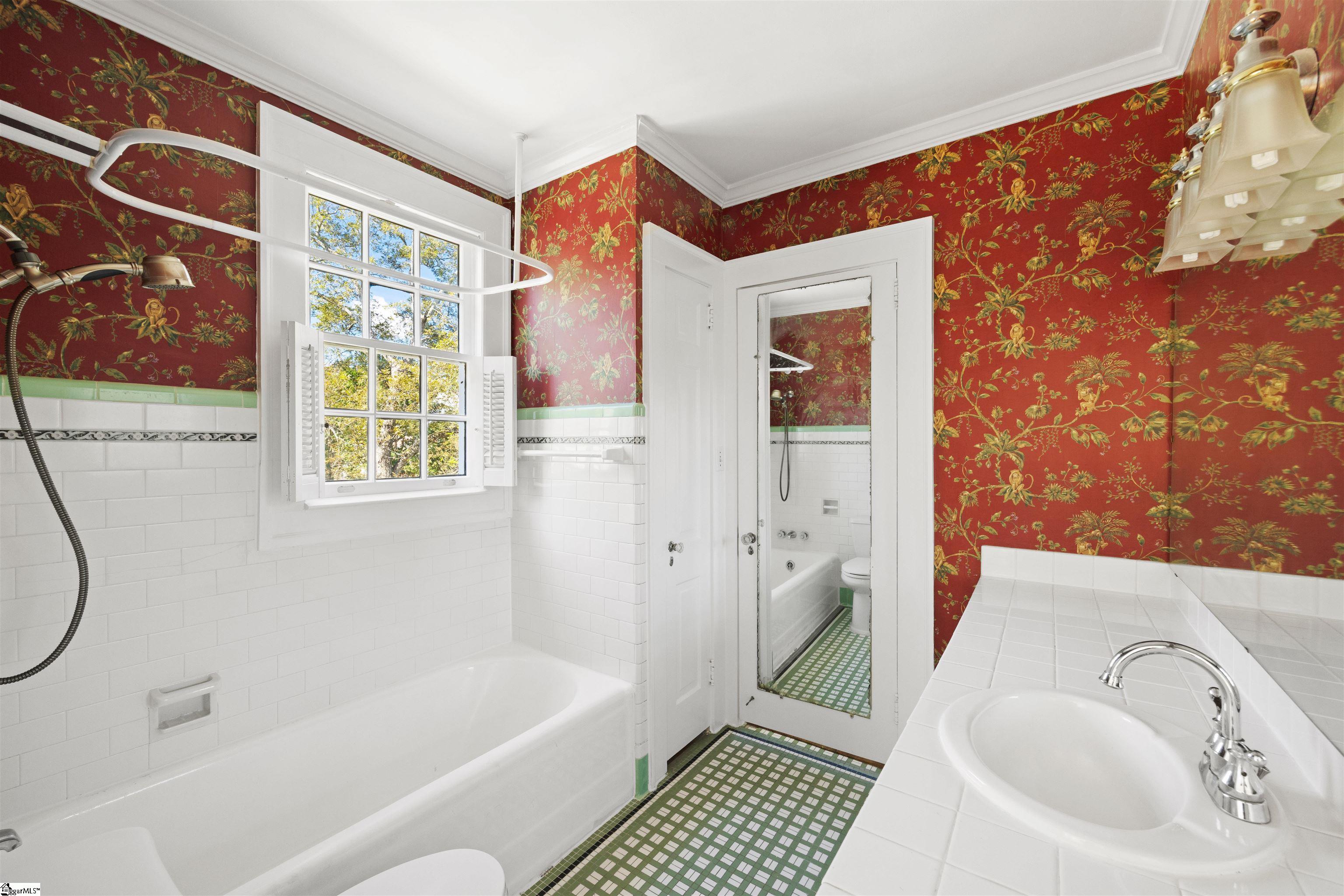 305 North Main Street Greer, SC 29650 - Photo 27 of 40