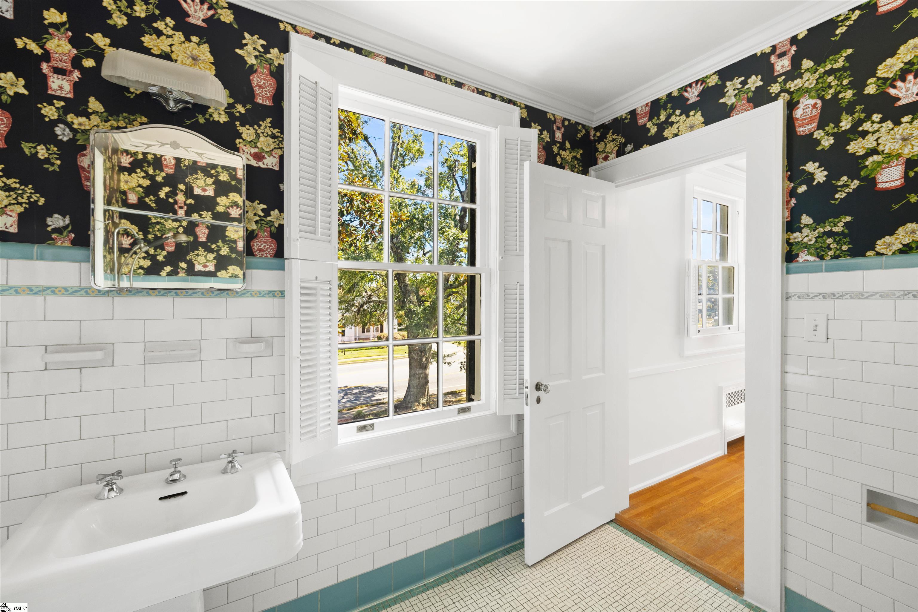 305 North Main Street Greer, SC 29650 - Photo 29 of 40