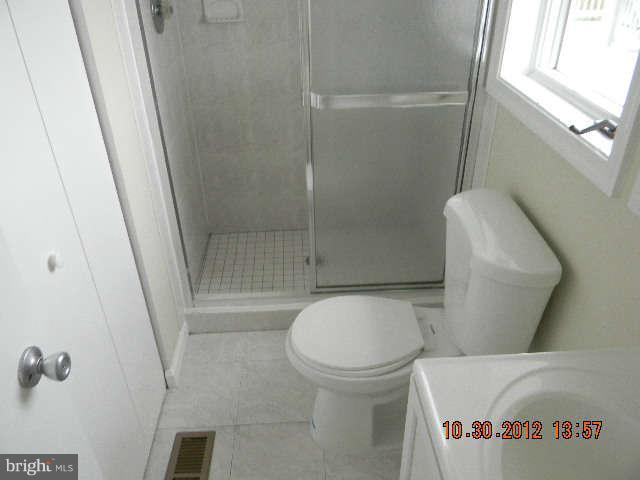 1403 Love Point Road Stevensville, MD 21666 - Photo 11 of 30 Main Level Master Bath