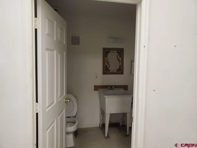 $1,500 | 3045 Aerotech Parkway, Unit 3, Montrose, CO 81401