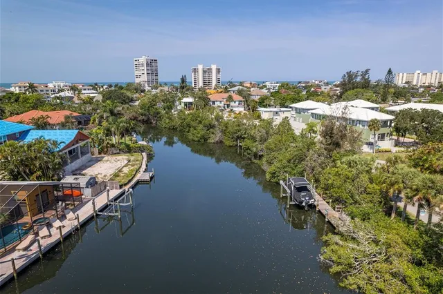 $6,000 | 357 Tierra Mar Lane, Unit 5, Sarasota, FL 34242