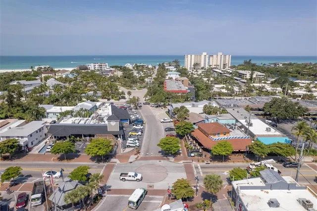 $6,000 | 357 Tierra Mar Lane, Unit 5, Sarasota, FL 34242