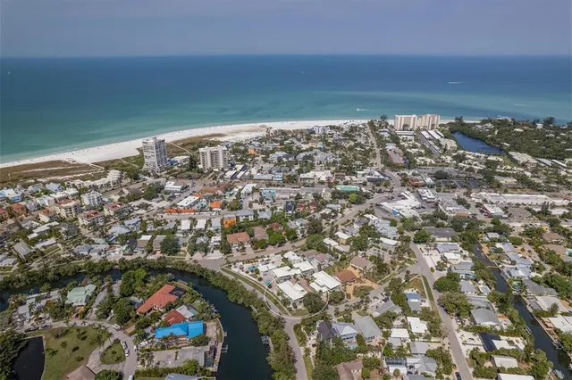 $6,000 | 357 Tierra Mar Lane, Unit 5, Sarasota, FL 34242