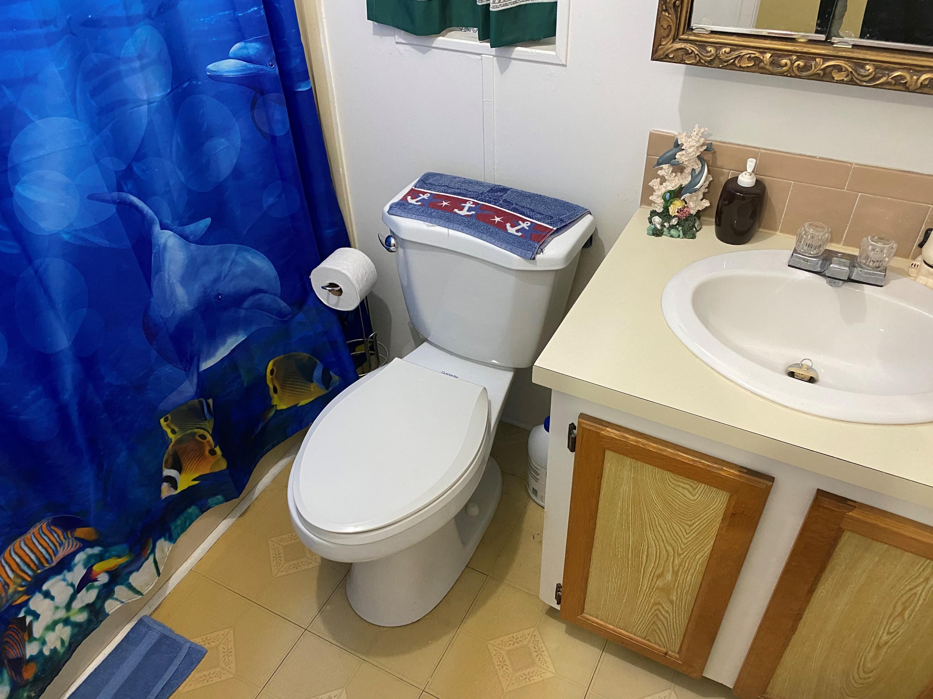 758 Largo Road Key Largo, FL 33037 - Photo 21 of 23 bath1