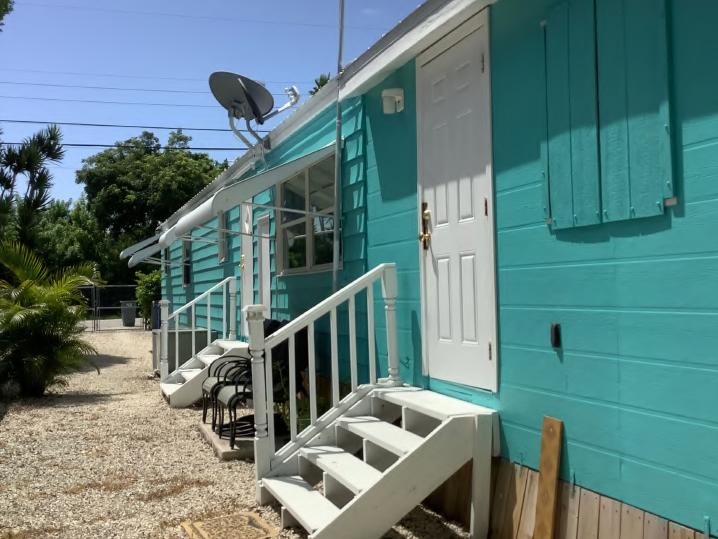758 Largo Road Key Largo, FL 33037 - Photo 8 of 23 Back/side