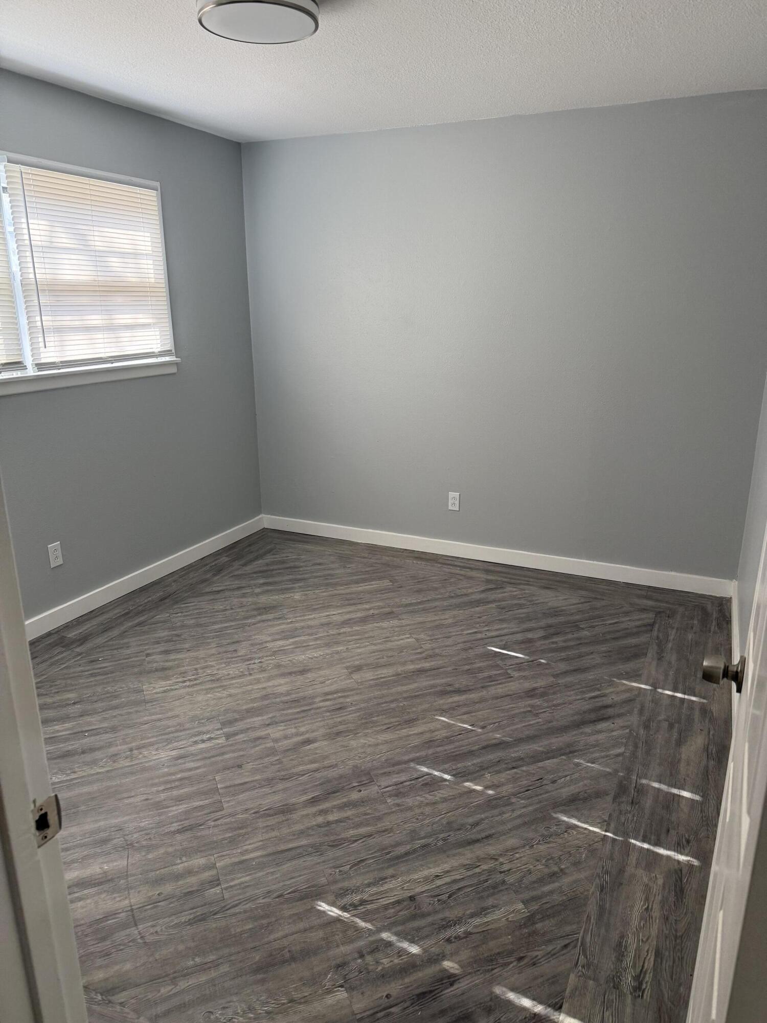 4315 59th Street Lubbock, TX 79413 - Photo 11 of 18 IMG_6147