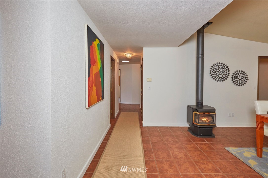 3128 Woods Road East Port Orchard, WA 98366 - Photo 23 of 40 Gallery Image 23
