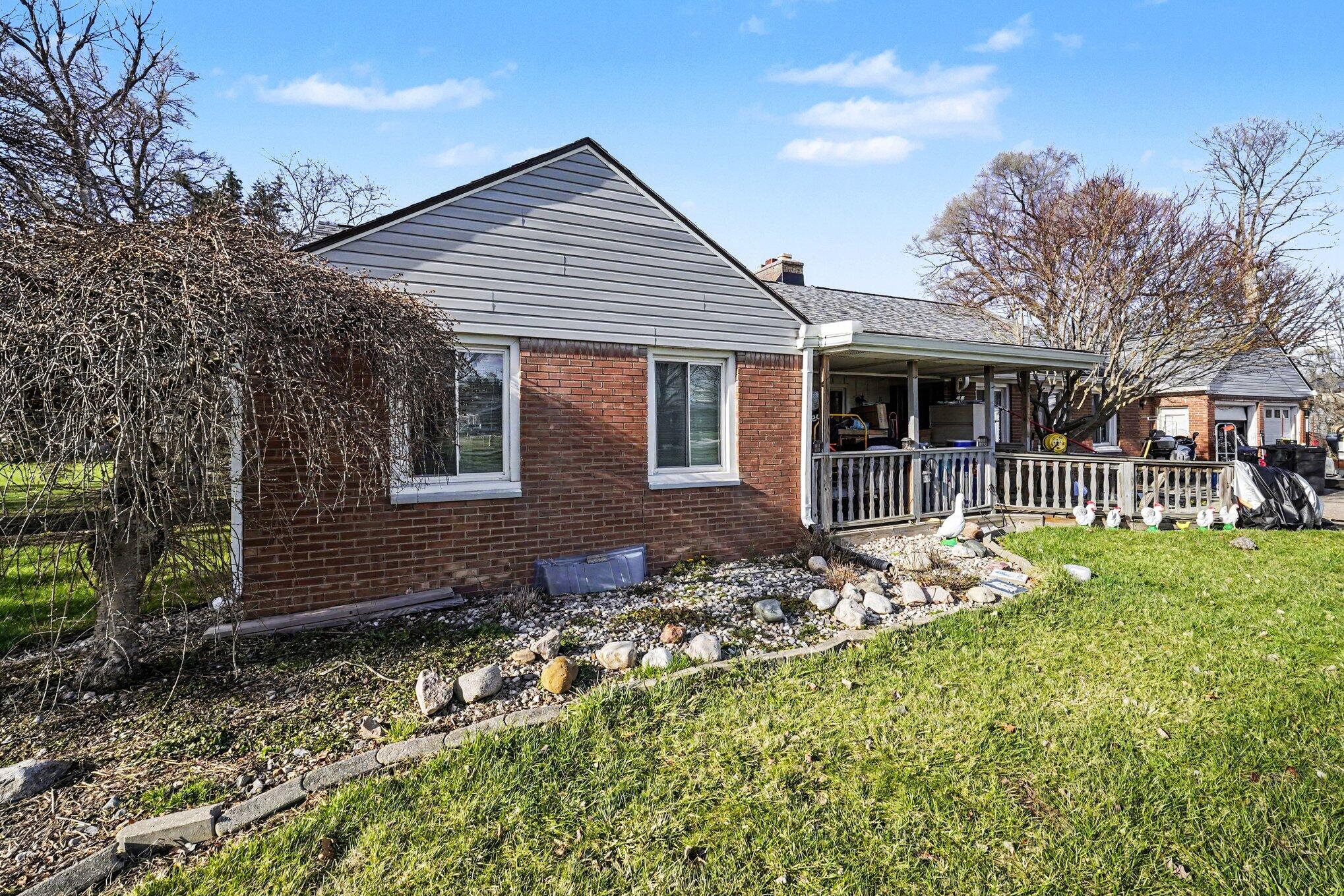 9235 Lapeer Road Davison, MI 48423 - Photo 23 of 27 021_file_7939