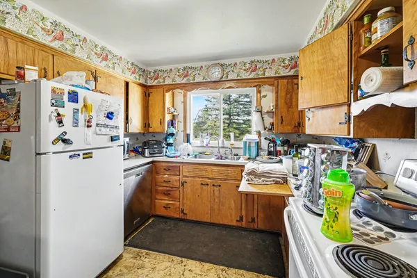 $309,900 | 9235 Lapeer Road, Davison, MI 48423