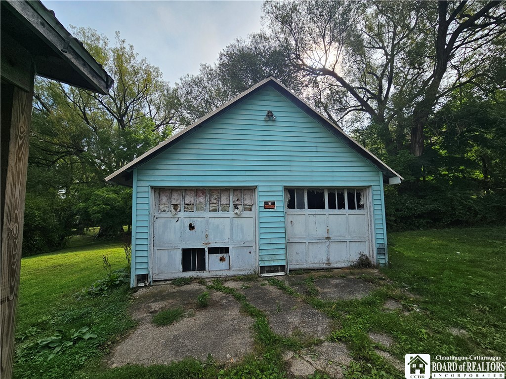 557 Indiana Avenue Olean, NY 14760 - Photo 3 of 15