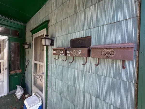 a bathroom with a toilet