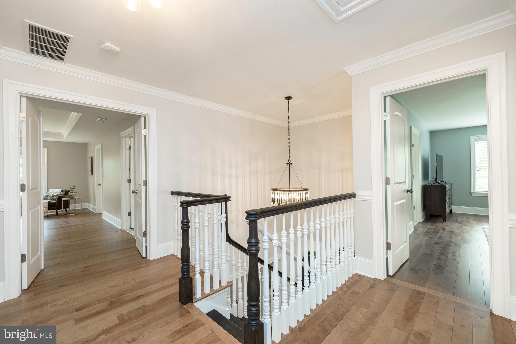 214 Devon State Road Devon, PA 19333 - Photo 26 of 59 Upper hall landing