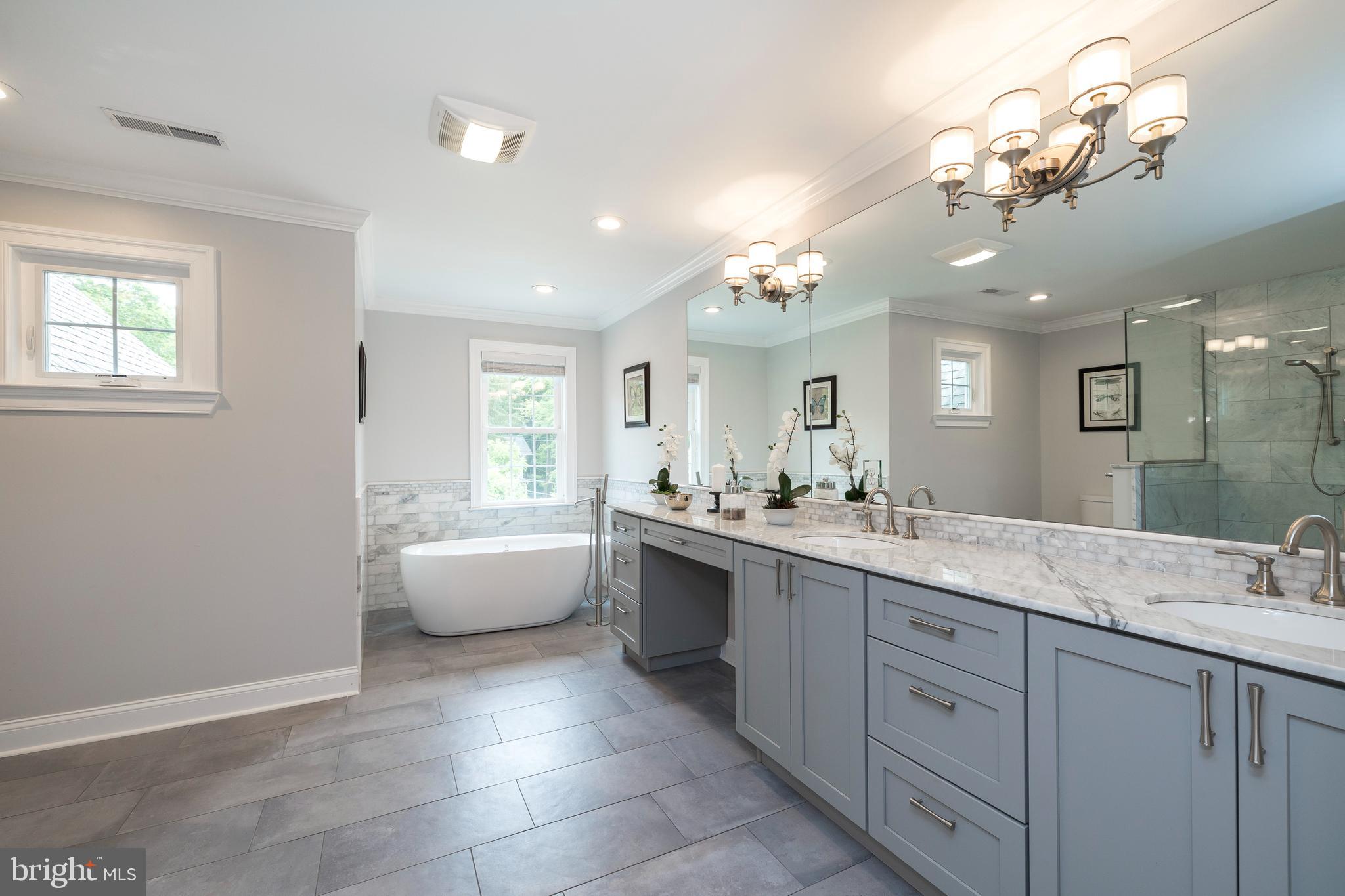 214 Devon State Road Devon, PA 19333 - Photo 29 of 59 Primary Bath