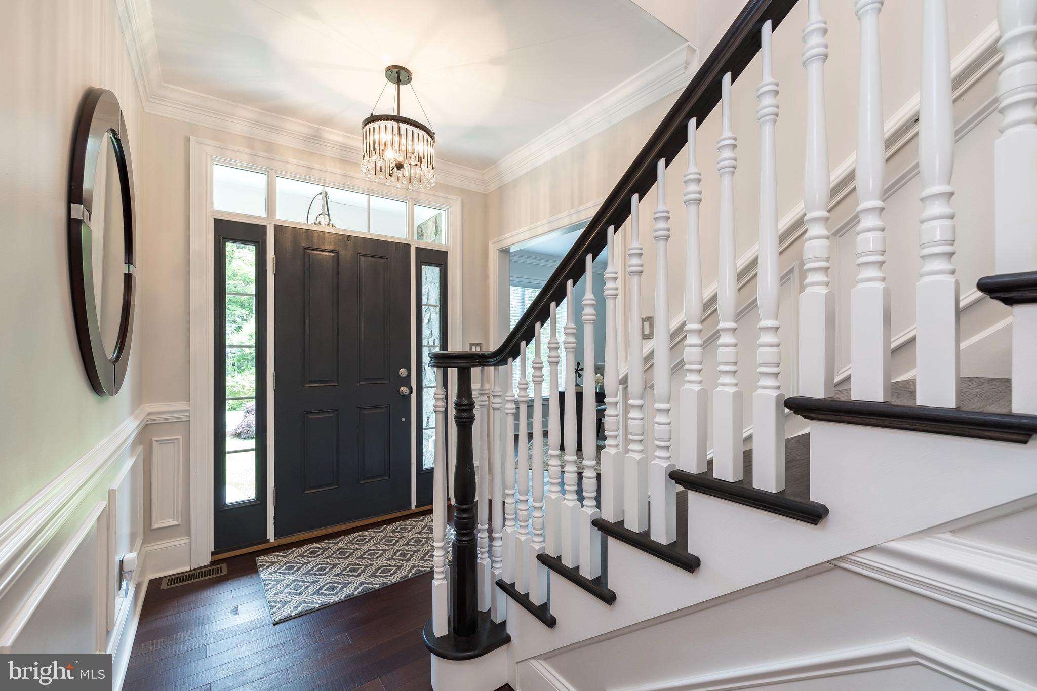 214 Devon State Road Devon, PA 19333 - Photo 5 of 59 Entry foyer