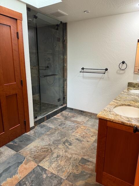 807 Kincaid Road Williams, OR 97544 - Photo 8 of 34 01 - 19