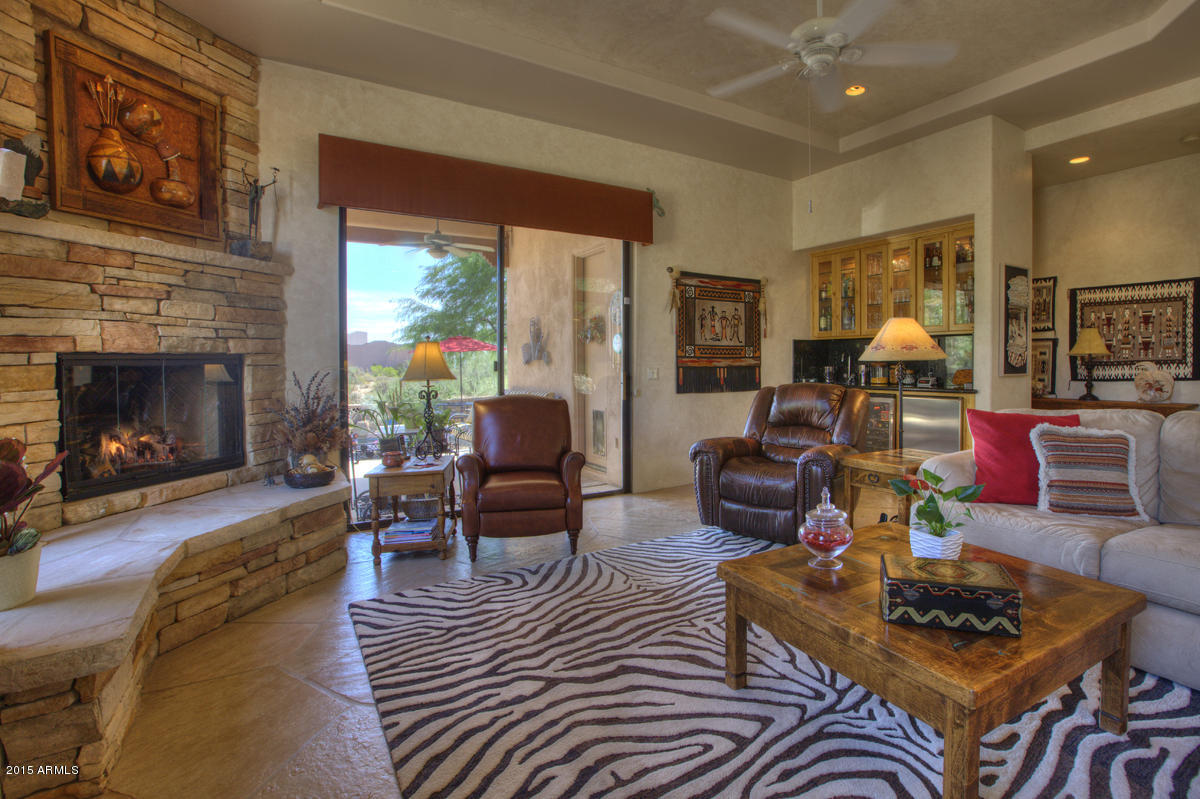 9527 Romping Road Carefree, AZ 85377 - Photo 9 of 40 Welcome the Family