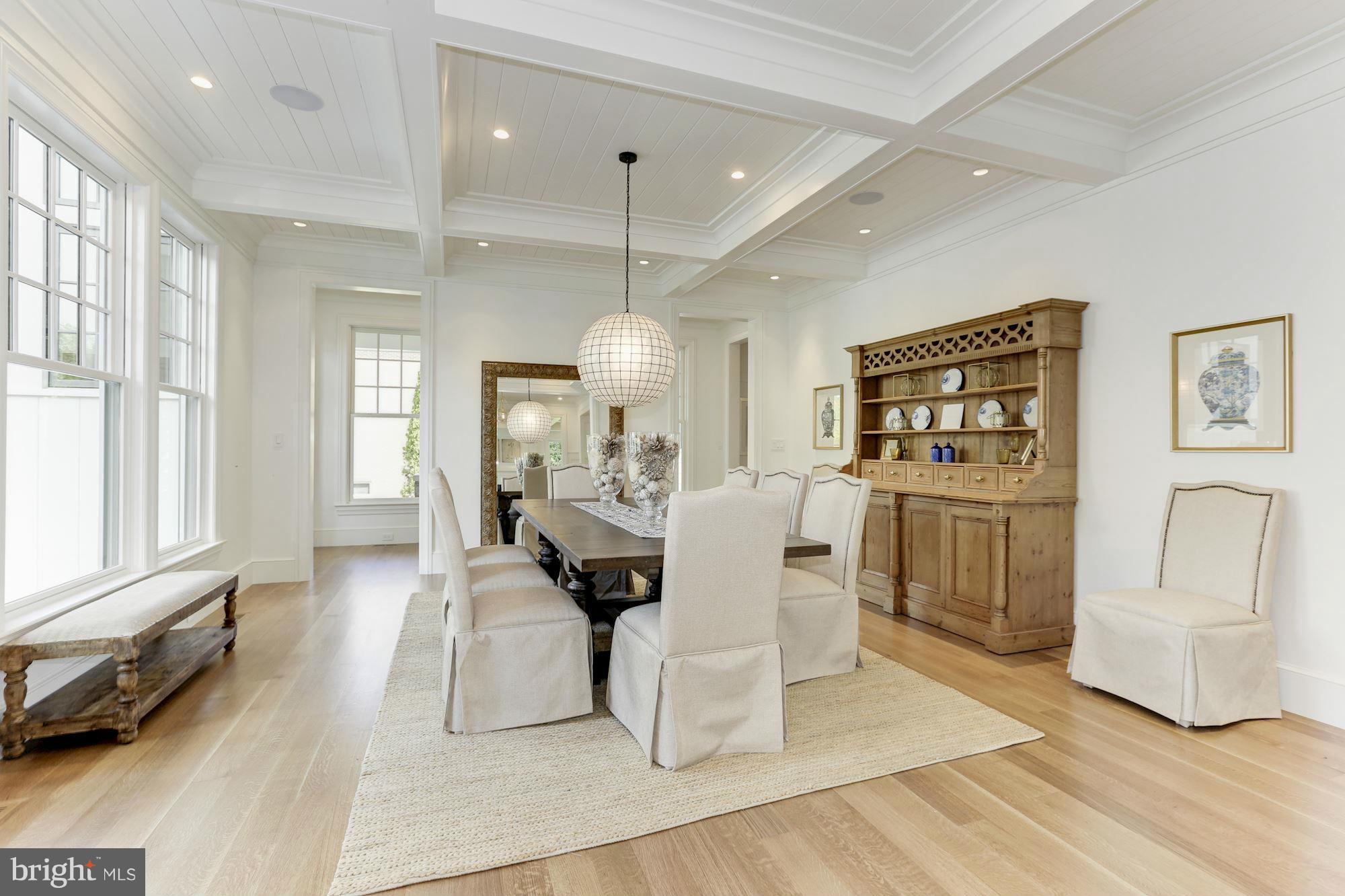 1103 Towlston Road McLean, VA 22102 - Photo 4 of 30 Dining Room