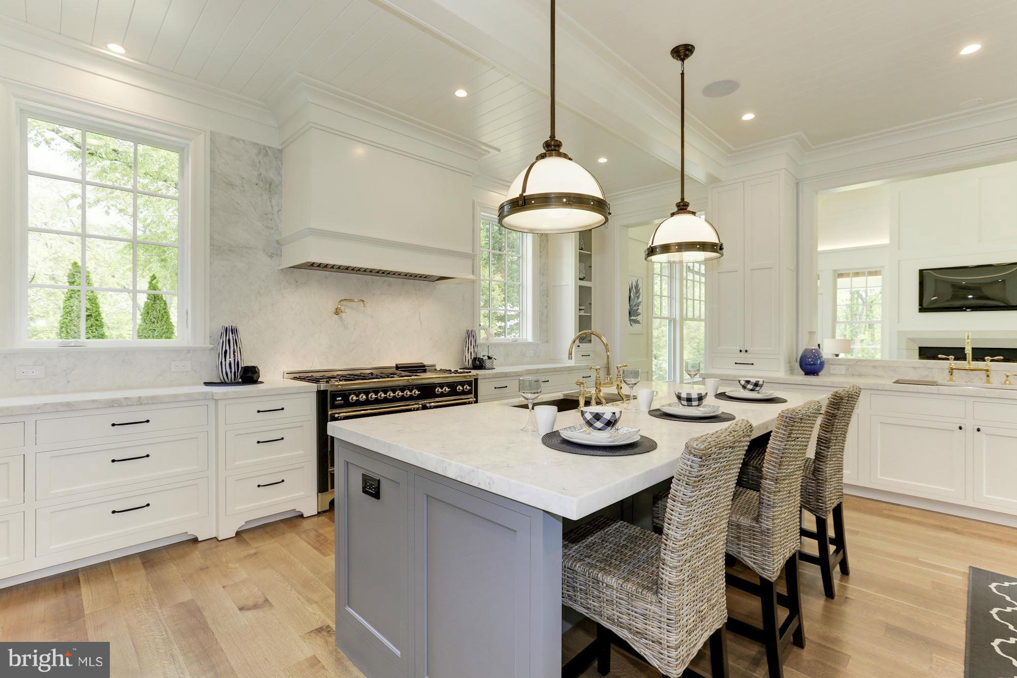 1103 Towlston Road McLean, VA 22102 - Photo 6 of 30 Kitchen