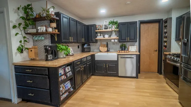 $299,900 | 5641 South Pere Marquette Highway, Ludington, MI 49431