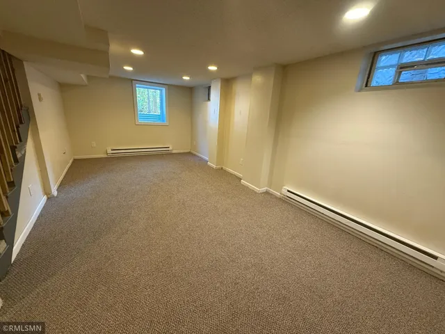 $329,900 | 1090 16th Avenue Southeast, Minneapolis, MN 55414