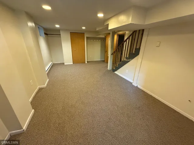 $329,900 | 1090 16th Avenue Southeast, Minneapolis, MN 55414