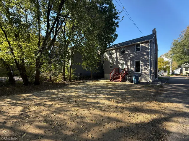 $329,900 | 1090 16th Avenue Southeast, Minneapolis, MN 55414