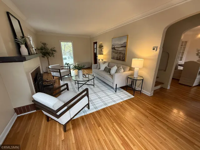 $329,900 | 1090 16th Avenue Southeast, Minneapolis, MN 55414