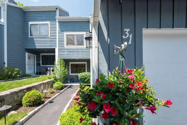 $747,000 | 31 Timber Ridge, Mount Kisco, NY 10549