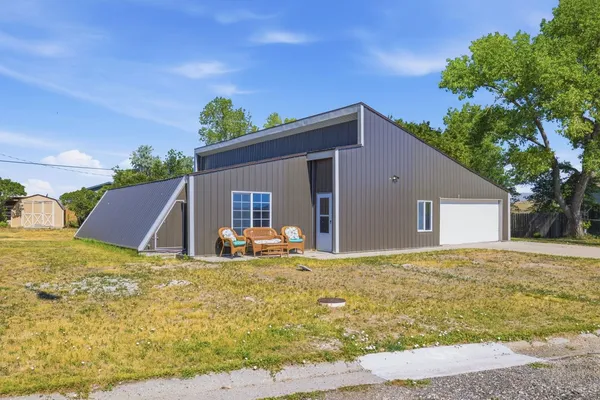 $365,000 | 526 North Warren Avenue, Glendo, WY 82213