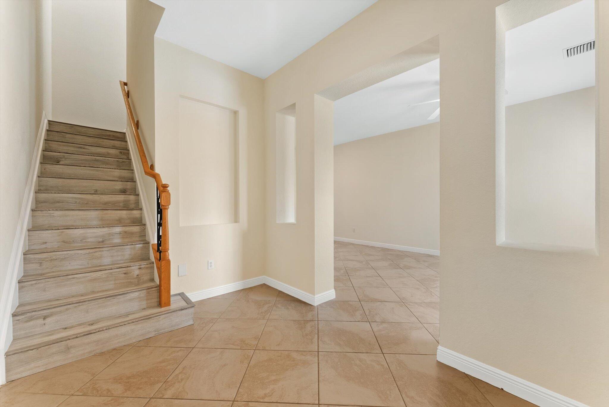 806 Northwest 83rd Lane Boca Raton, FL 33487 - Photo 3 of 37 Entry Way