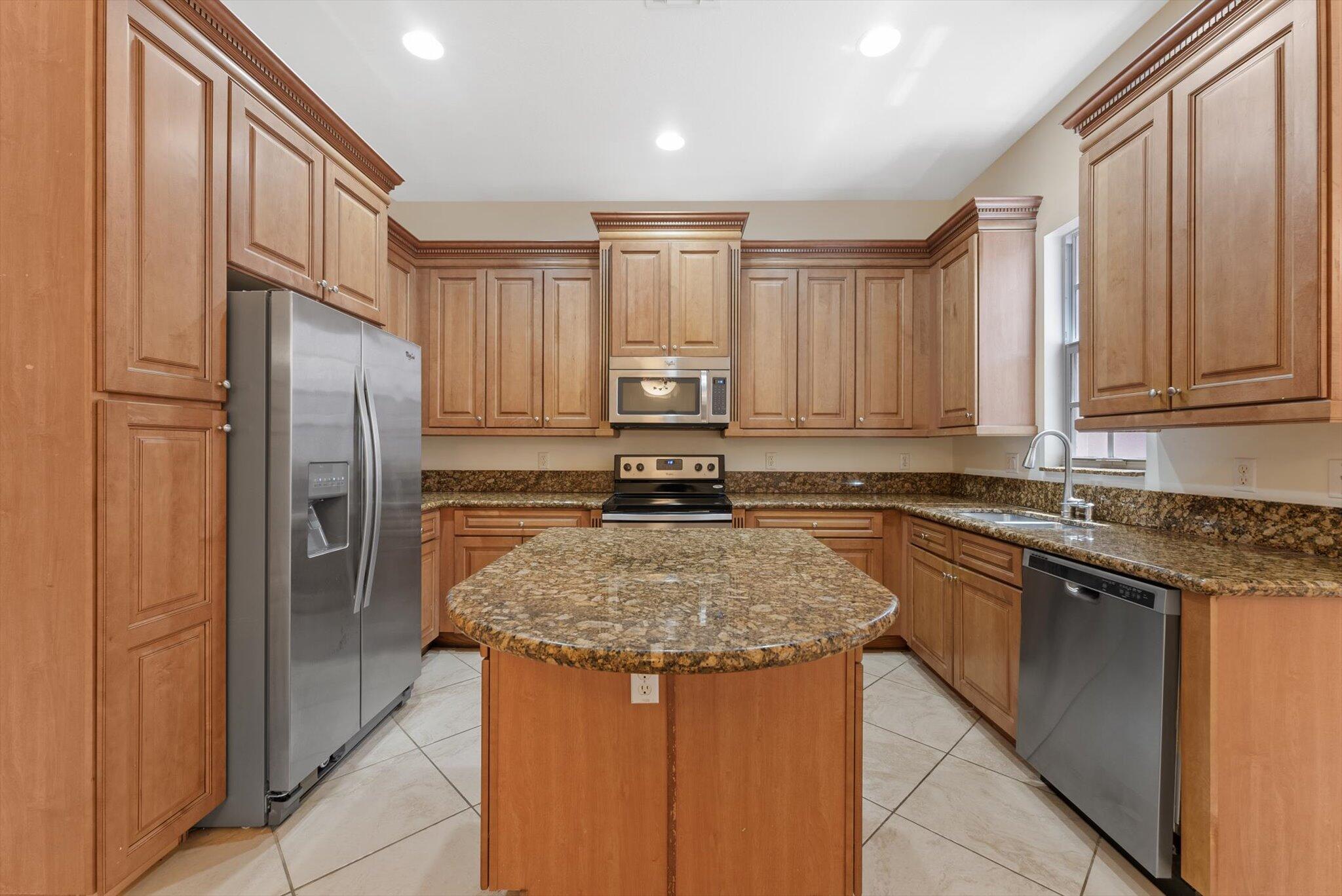 806 Northwest 83rd Lane Boca Raton, FL 33487 - Photo 10 of 37 Kitchen