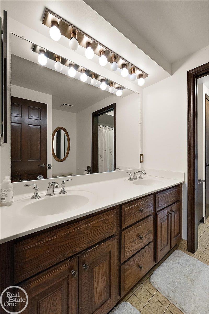523 Ridgewood Road Rochester, MI 48306 - Photo 51 of 61 Gallery Image 51