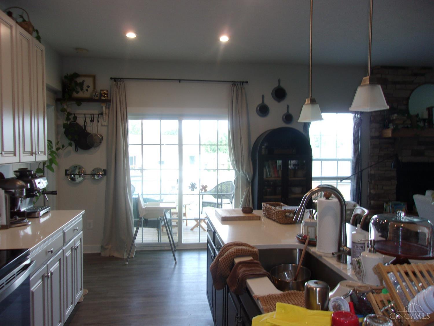 1261 Autumn Ridge Drive Lebanon, OH 45036 - Photo 2 of 40