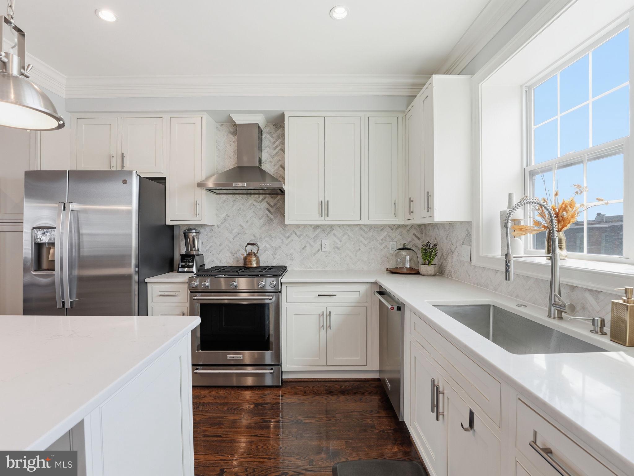 600 Harvard Street Northwest, Unit 2 Washington, DC 20001 - Photo 8 of 48