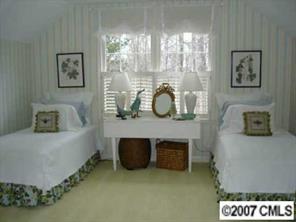 700 Ashmeade Road Charlotte, NC 28211 - Photo 3 of 8 Gallery Image 3