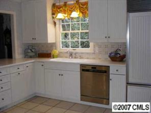 700 Ashmeade Road Charlotte, NC 28211 - Photo 6 of 8 Gallery Image 6