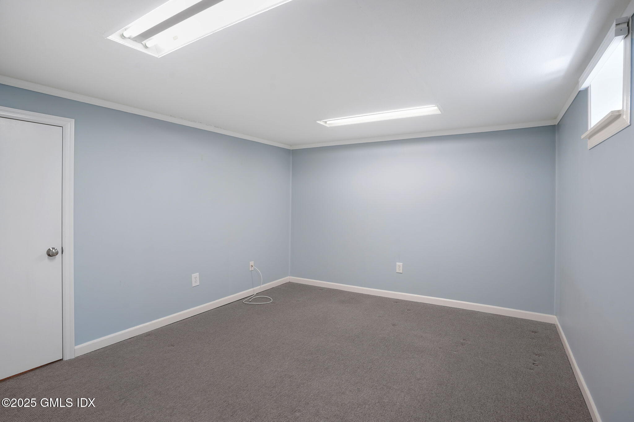 375 Sylvan Knoll Road Stamford, CT 06902 - Photo 11 of 15 Finished Lowe Level