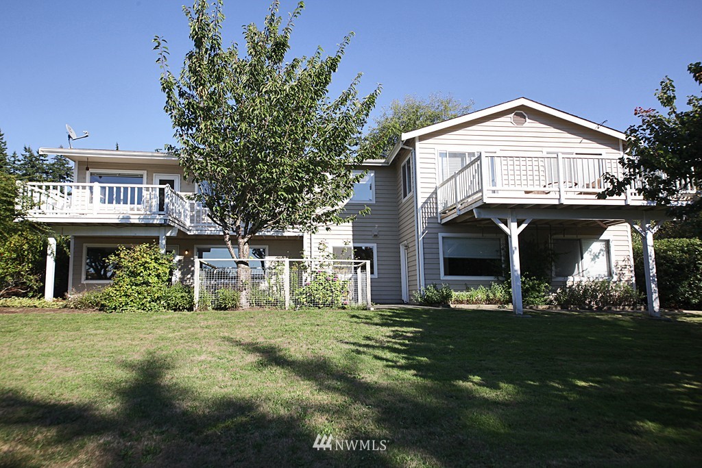 1481 Lancaster Road Freeland, WA 98249 - Photo 1 of 22