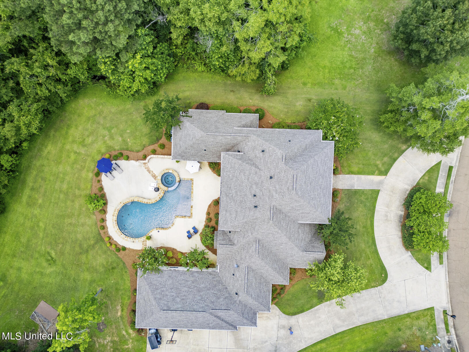 412 Heritage Place Flowood, MS 39232 - Photo 62 of 65 412 heritage drone final-4