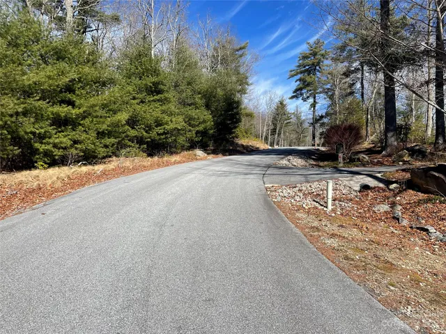 $165,000 | 0 Willow Run Lane, Unit 15, Zirconia, NC 28790