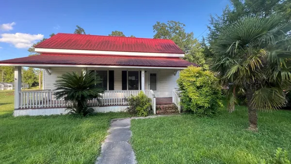 $80,000 | 208 North Johnson Street, Samson, AL 36477