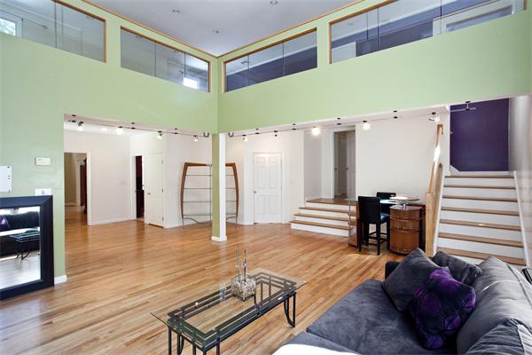 27 Loring Road Weston, MA 02493 - Photo 3 of 28 Gallery Image 3