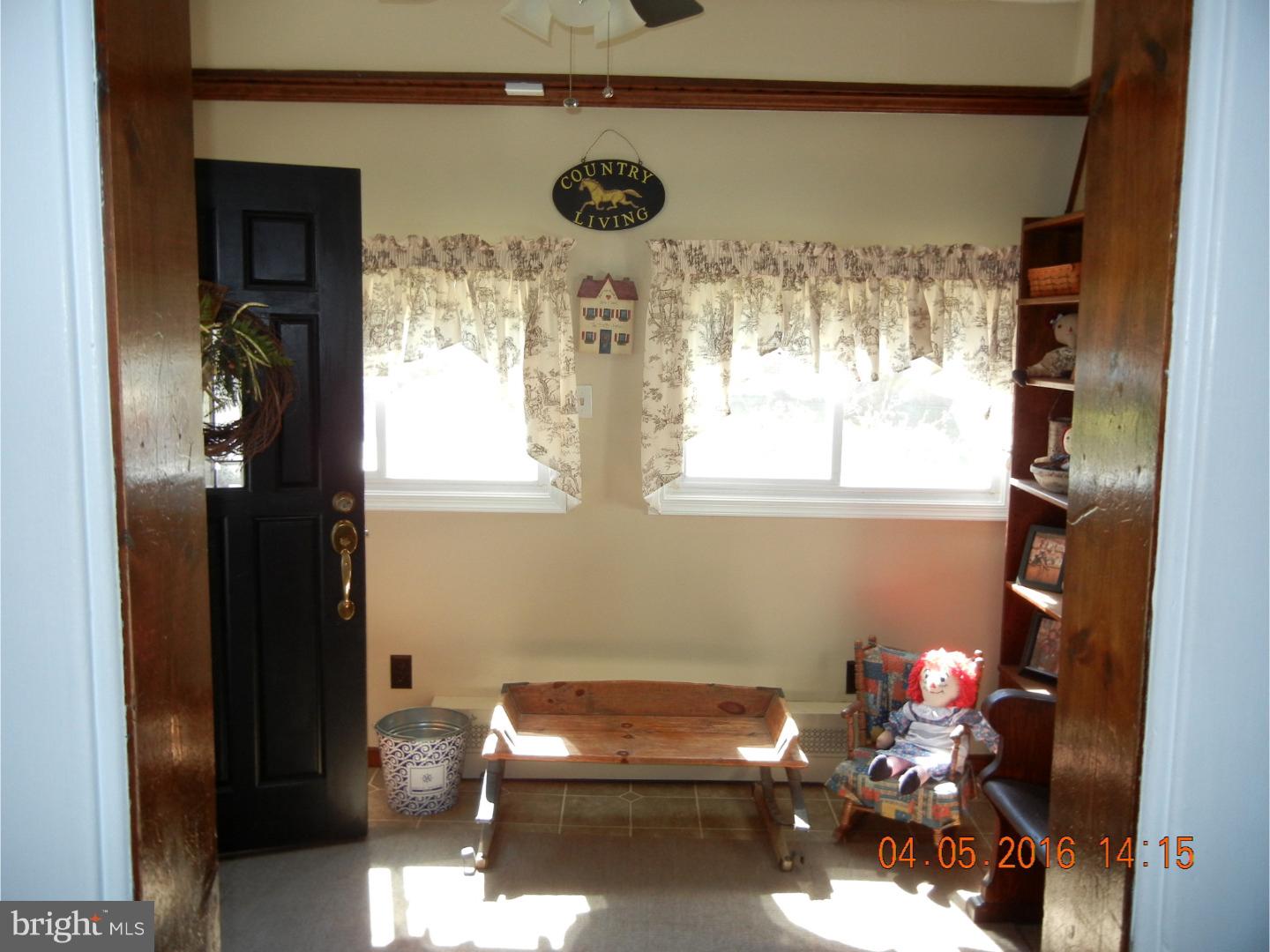 221 Sedgewood Road Springfield, PA 19064 - Photo 3 of 25